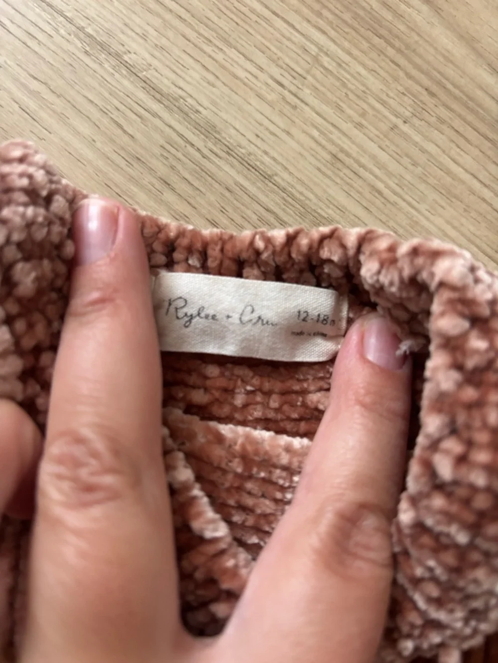 Rylee + Cru Rust Chenille Bear Face Kids Sweater - Picture 2 of 2